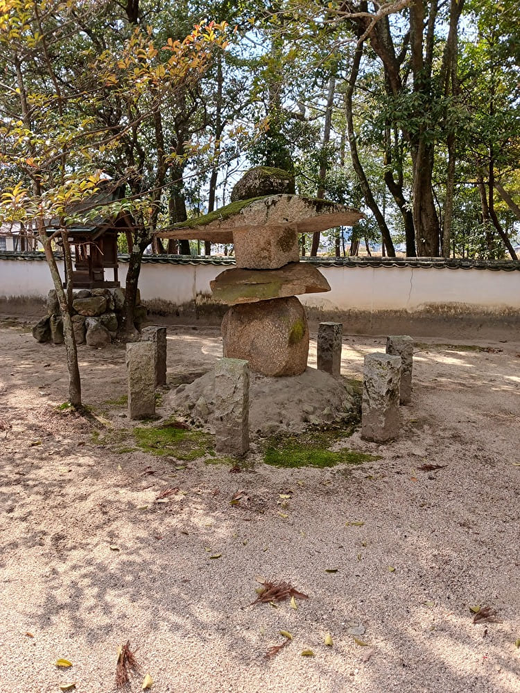 御崎神社のオブジェ