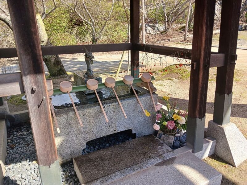 木華佐久耶比咩神社の手水舎