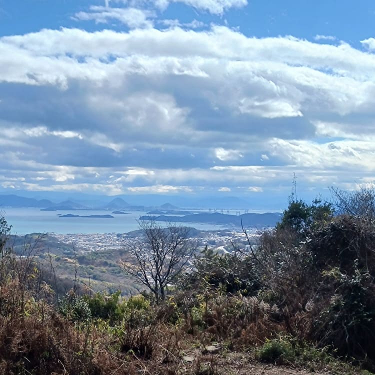 木華佐久耶比咩神社奥宮から見える空