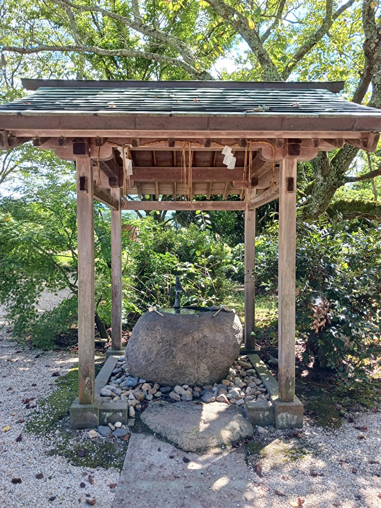 御井神社の手水舎